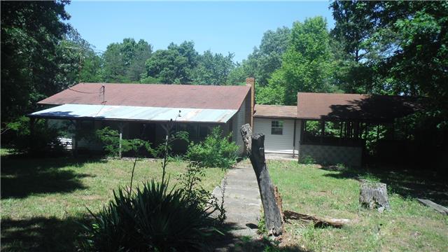 2620 Martin Branch Road McEwen, TN 37101 - Photo 2 of 15 Gallery Image 2