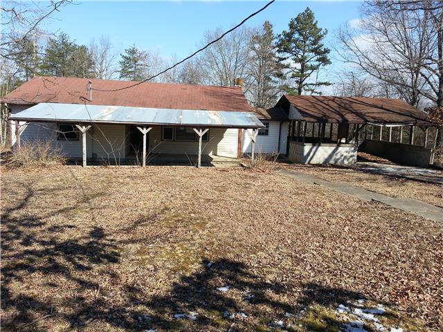 2620 Martin Branch Road McEwen, TN 37101 - Photo 3 of 15 Front view