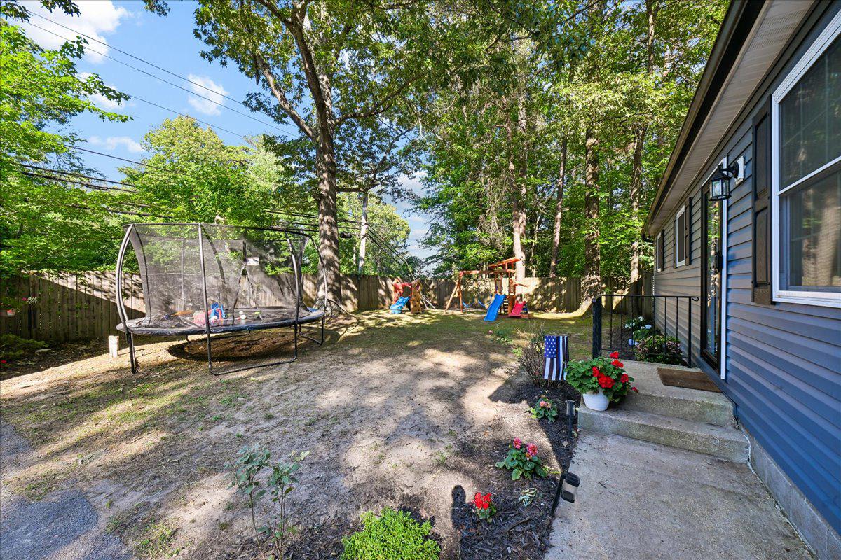 39875 Golden Beach Road Mechanicsville, MD 20659 - Photo 2 of 30 Front Yard with a Fence for Privacy