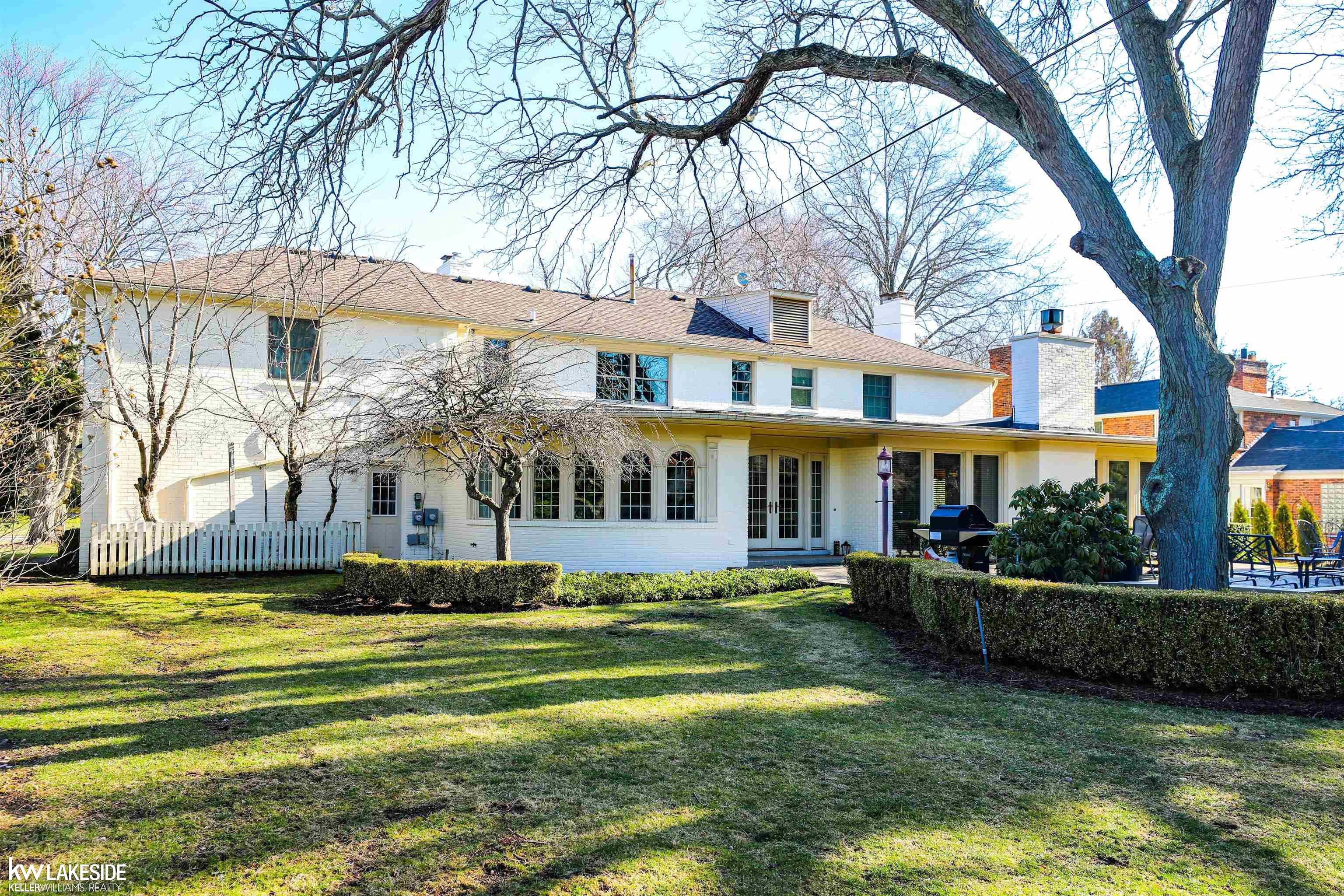 49 Renaud Road Grosse Pointe, MI 48236 - Photo 7 of 52 50104865-6.JPG