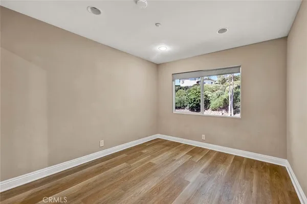 $9,500 | 3921 Calle Real, San Clemente, CA 92673