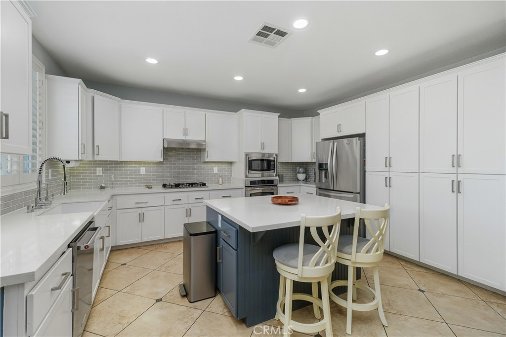 34534 Spindle Tree Street Winchester, CA 92596 - Photo 11 of 25