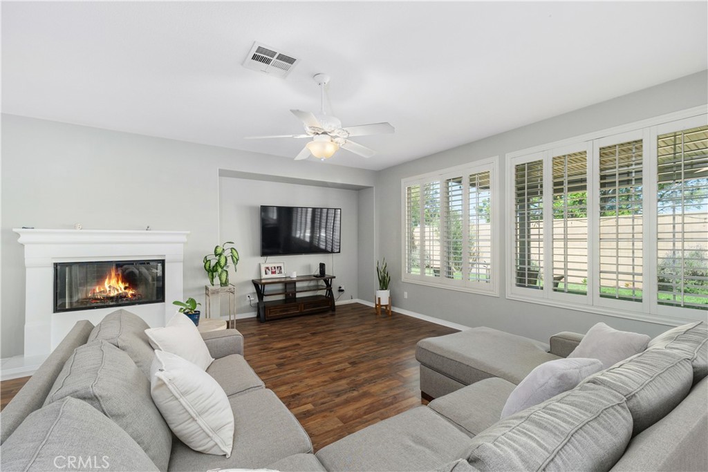 34534 Spindle Tree Street Winchester, CA 92596 - Photo 6 of 25