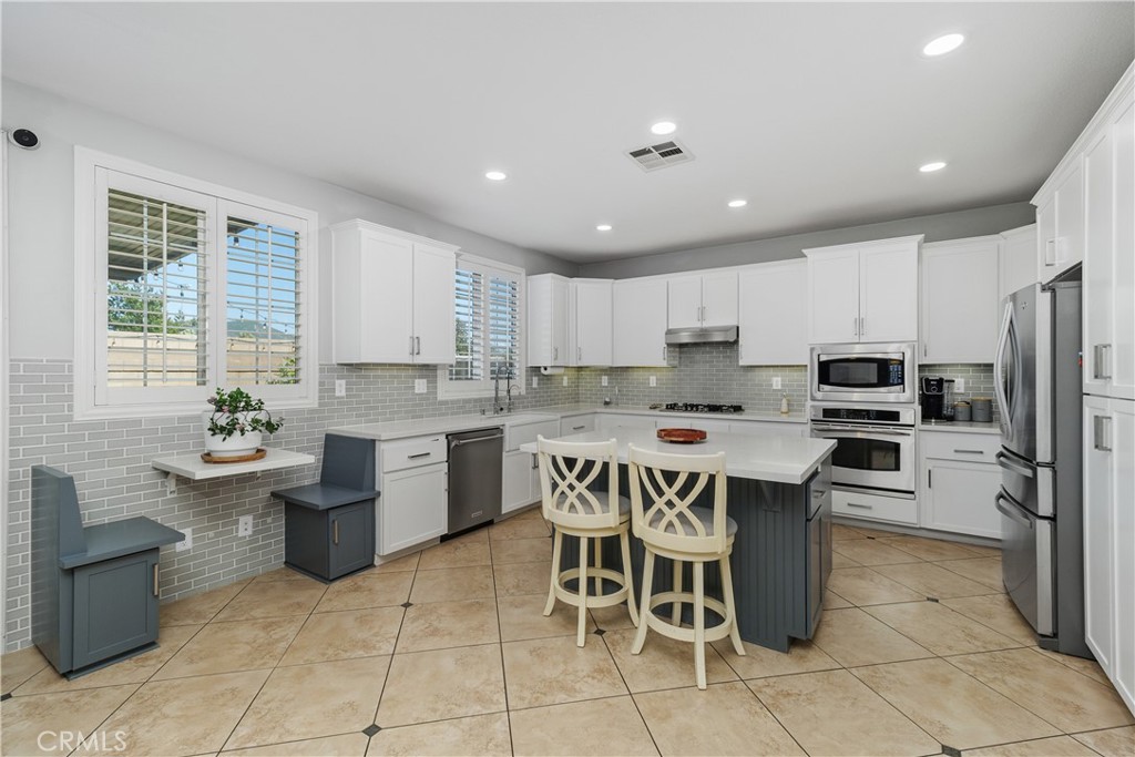 34534 Spindle Tree Street Winchester, CA 92596 - Photo 10 of 25