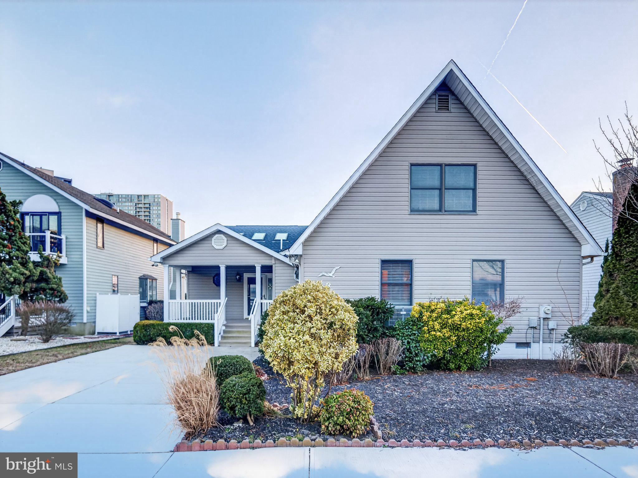 103 Channel Buoy Road Ocean City, MD 21842 - Photo 3 of 29 Charming coastal retreat awaits you!