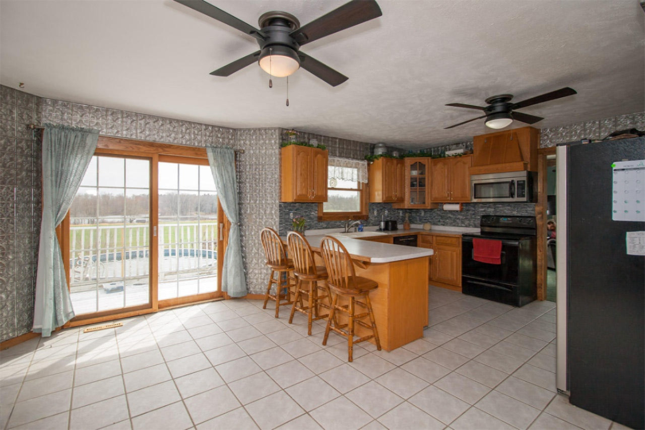 548 Groat Road Dowling, MI 49050 - Photo 5 of 25 Dining