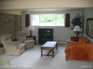 146 Wimpole Drive Rochester, MI 48309 - Photo 3 of 6 FAMILY RM