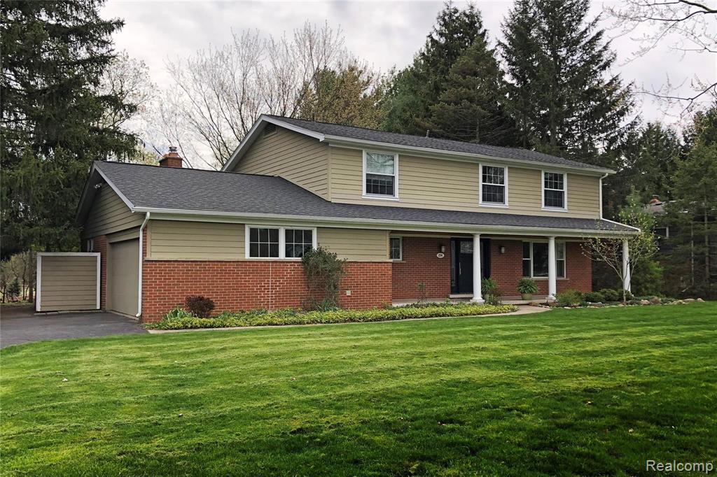234 Shagbark Drive Rochester Hills, MI 48309 - Photo 1 of 32