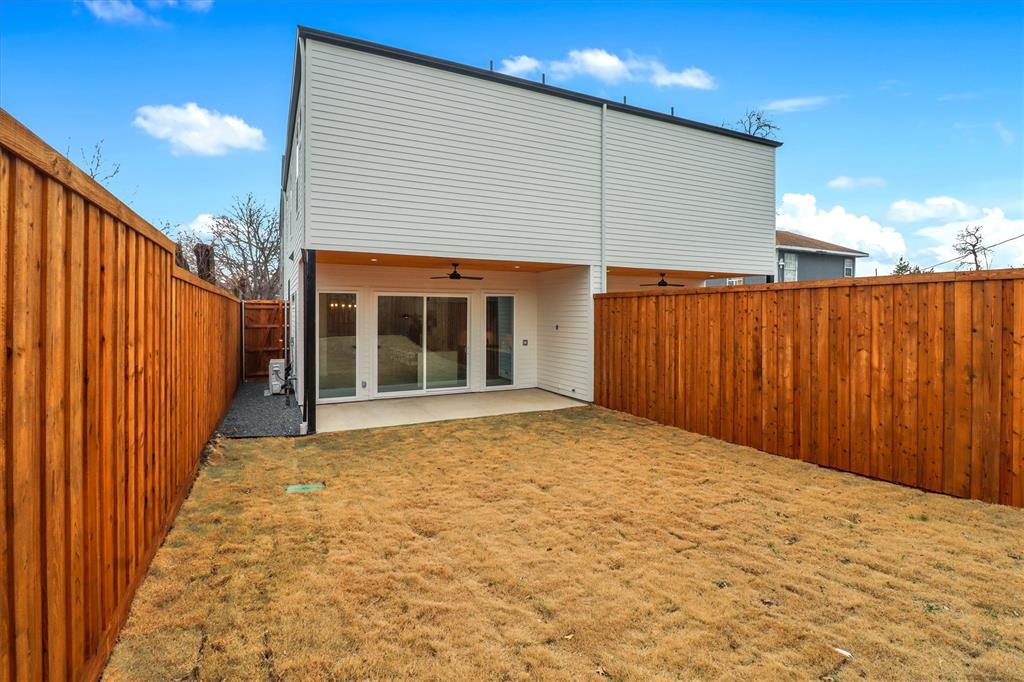 628 Wayne Street Dallas, TX 75223 - Photo 31 of 33