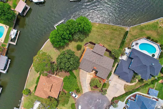 $875,000 | 1090 Park Lane, Gulf Breeze, FL 32563