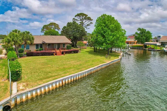 $875,000 | 1090 Park Lane, Gulf Breeze, FL 32563