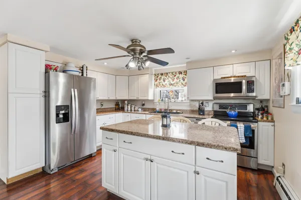 $499,000 | 10 St Josephs Drive, Nashua, NH 03060