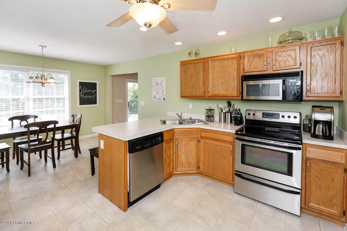 535 Ridgeview Drive Shepherdsville, KY 40165 - Photo 8 of 35 022