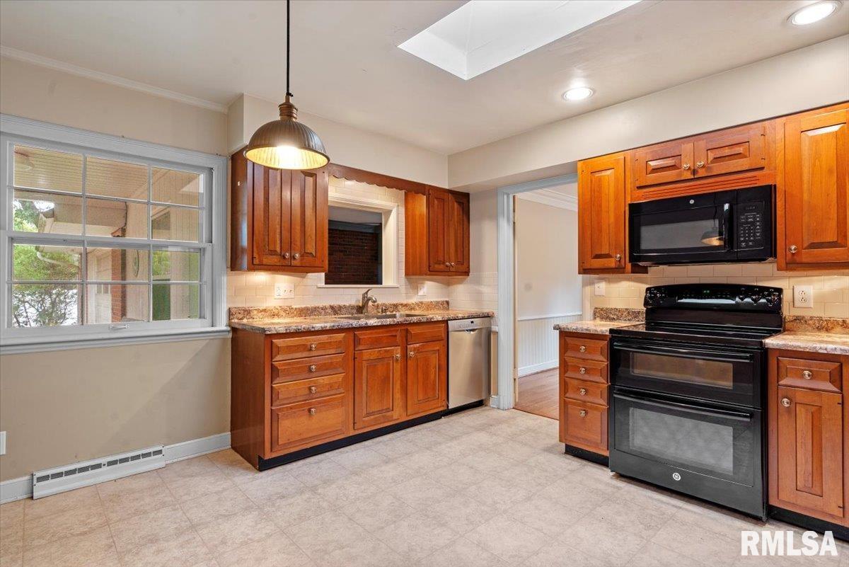 2148 Huntleigh Road Springfield, IL 62704 - Photo 12 of 40