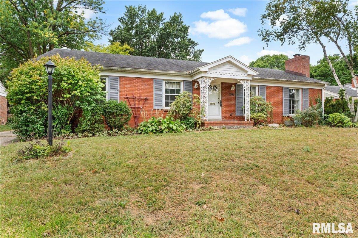 2148 Huntleigh Road Springfield, IL 62704 - Photo 3 of 40