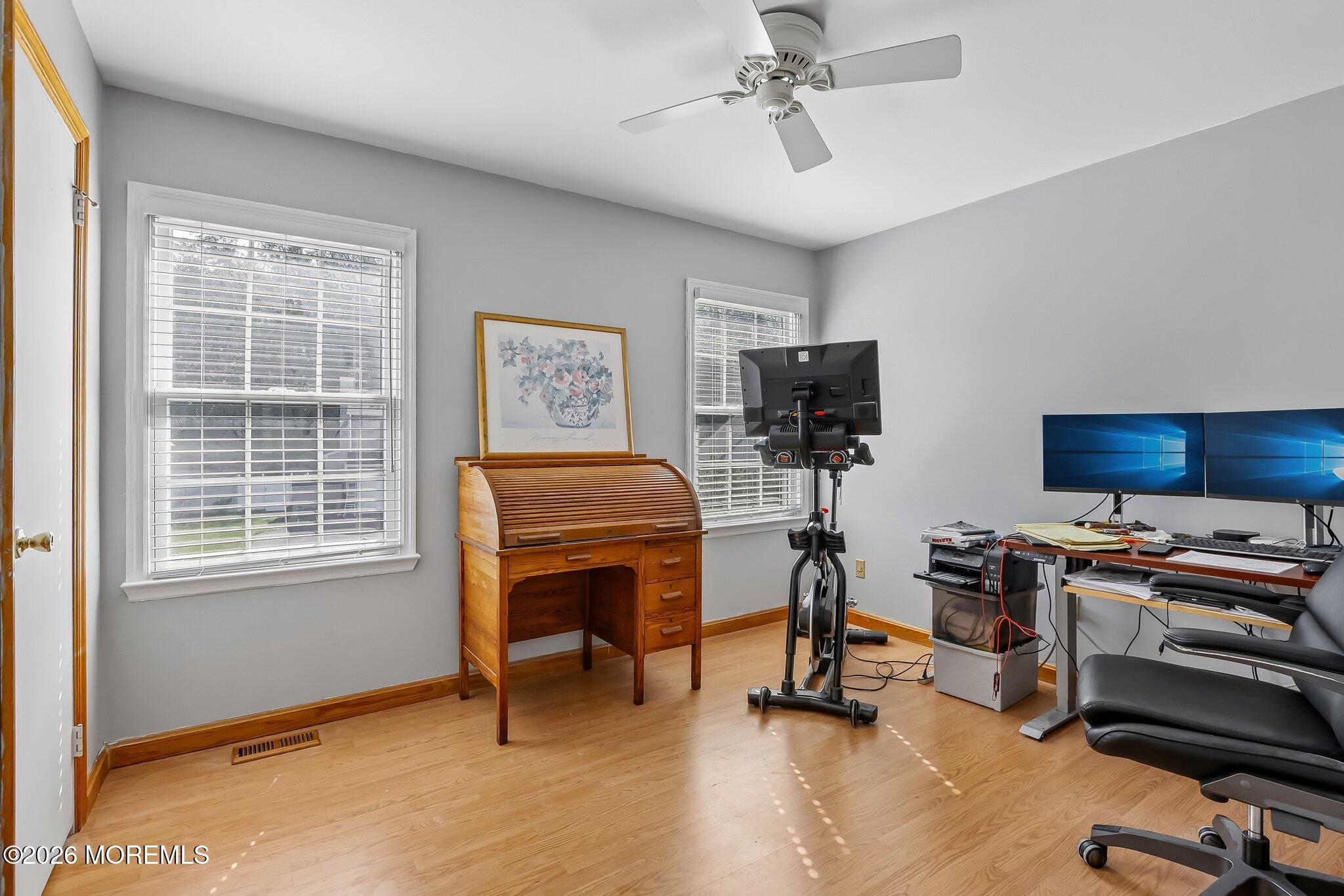 21 Appletree Road Howell, NJ 07731 - Photo 26 of 52 26-web-or-mls-Appletree Rd-S0508-026
