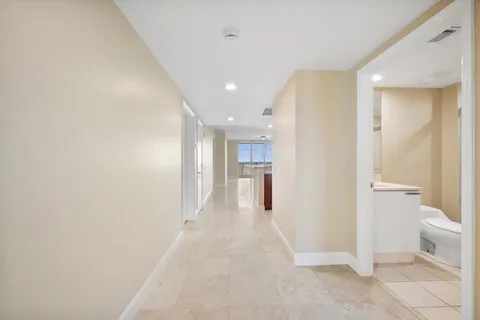 $3,800 | 14951 Royal Oaks Lane, Unit 1506, North Miami, FL 33181