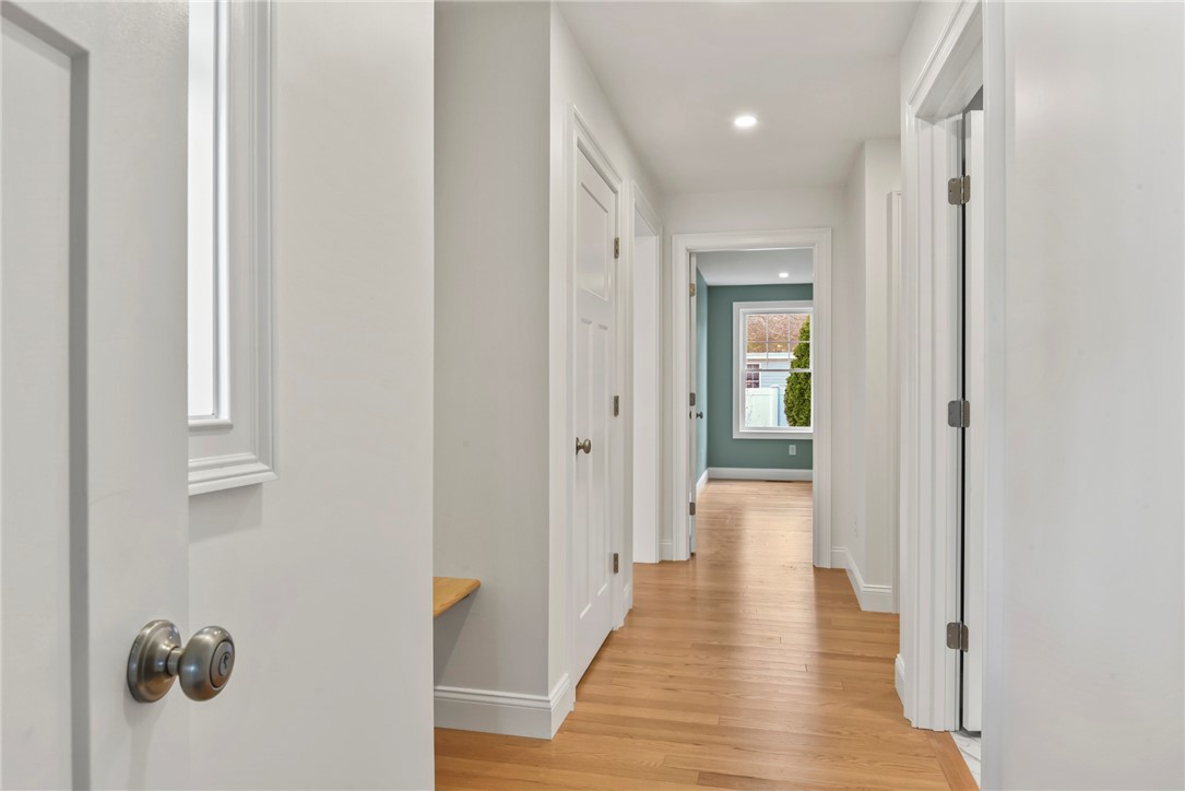 95 Honeysuckle Road Warwick, RI 02888 - Photo 15 of 42