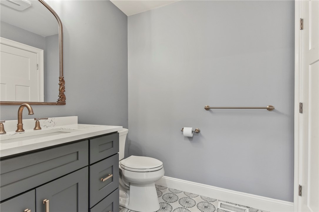 95 Honeysuckle Road Warwick, RI 02888 - Photo 18 of 42