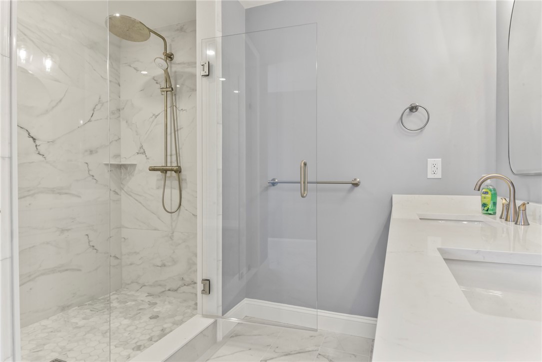 95 Honeysuckle Road Warwick, RI 02888 - Photo 24 of 42