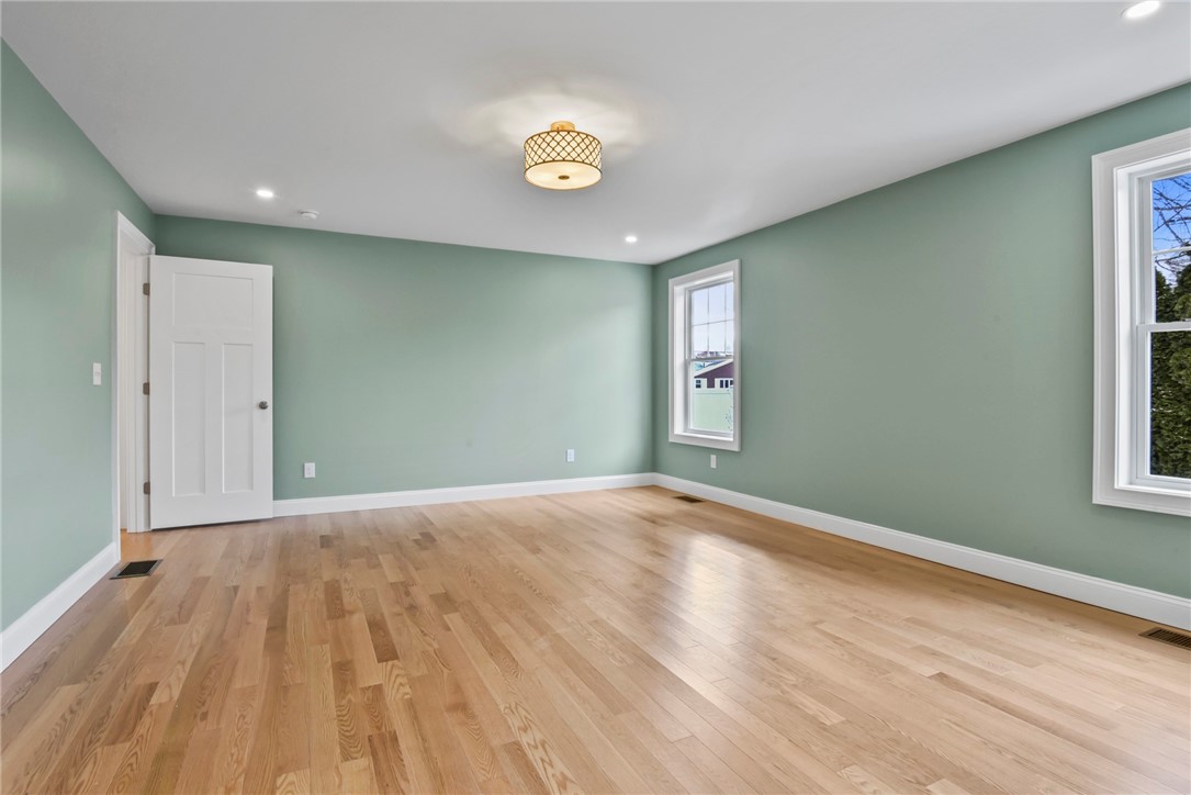 95 Honeysuckle Road Warwick, RI 02888 - Photo 27 of 42