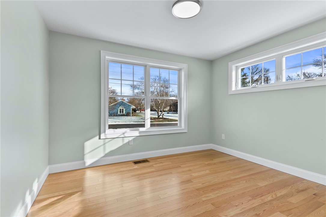 95 Honeysuckle Road Warwick, RI 02888 - Photo 31 of 42