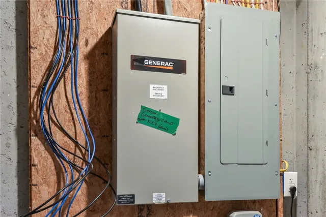 $4,500 | 95 Honeysuckle Road, Warwick, RI 02888