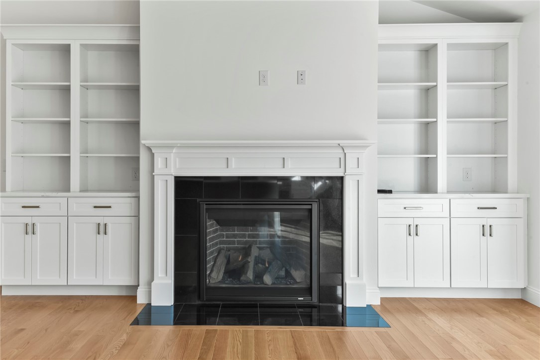 95 Honeysuckle Road Warwick, RI 02888 - Photo 5 of 42