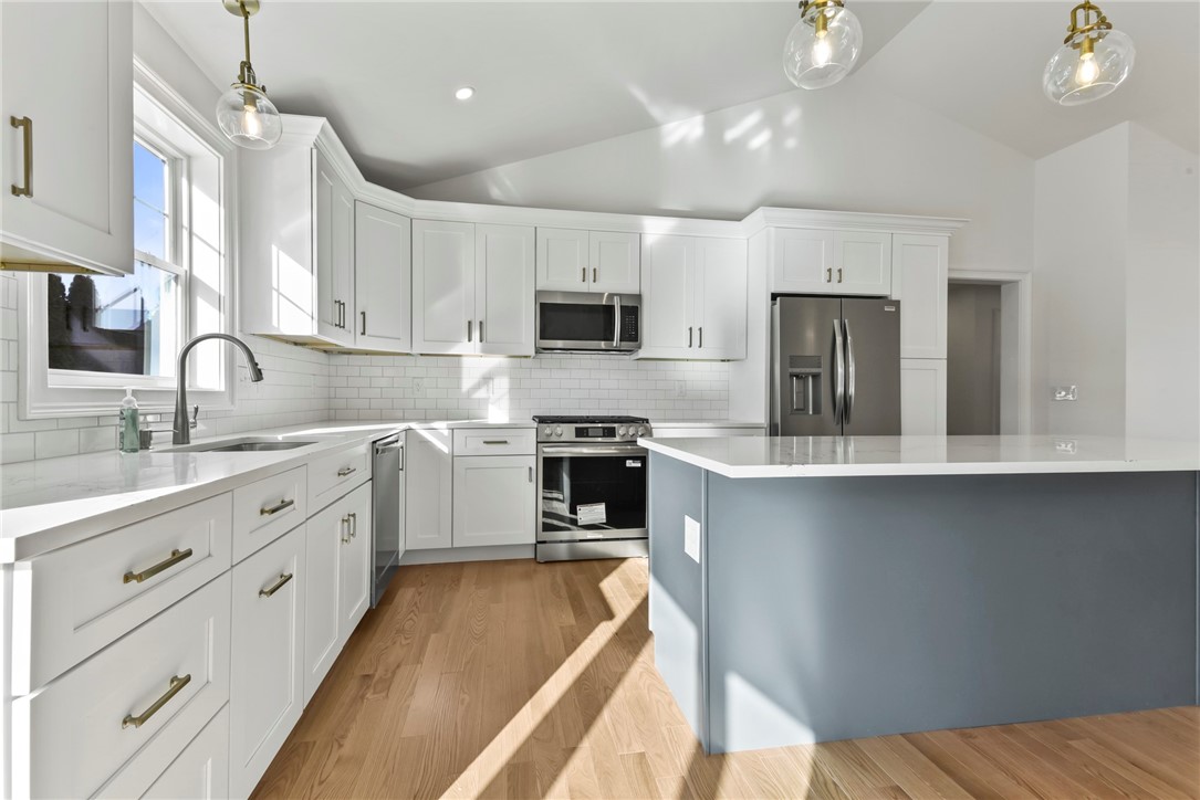 95 Honeysuckle Road Warwick, RI 02888 - Photo 8 of 42