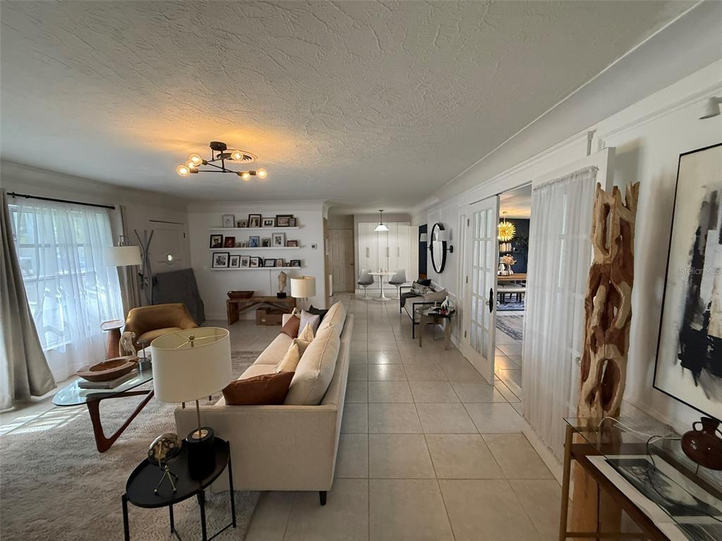 4951 Sawyer Road Sarasota, FL 34233 - Photo 25 of 32 Gallery Image 25