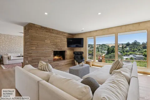$1,549,000 | 15 Brainerd Avenue, Petaluma, CA 94952