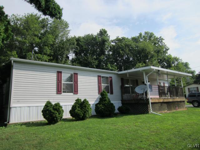 531 Norman Road Nazareth, PA 18064 - Photo 3 of 36 Gallery Image 3