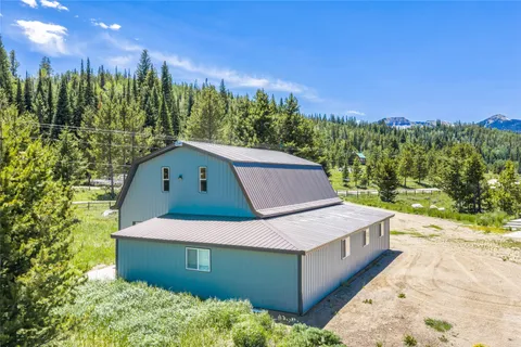 $1,395,000 | 23628 County Road 62, Clark, CO 80428