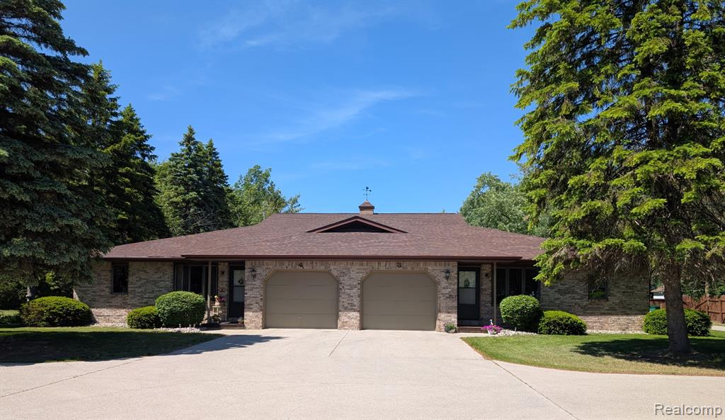 600 Thomas Street Hemlock, MI 48626 - Photo 1 of 22
