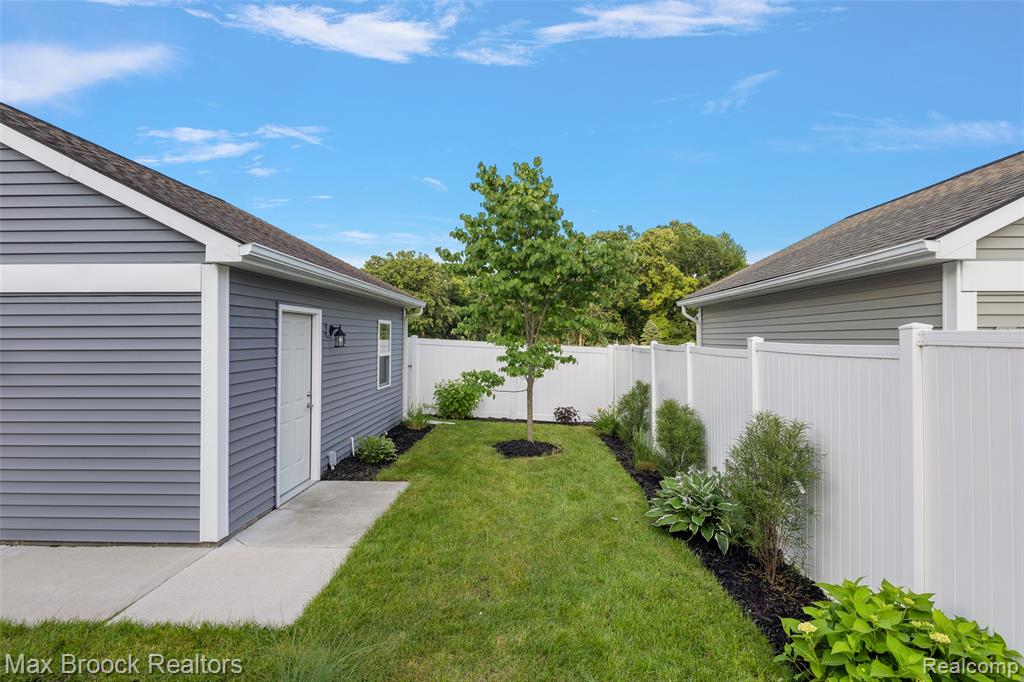 4260 Kent Road Royal Oak, MI 48073 - Photo 46 of 54 Gallery Image 46
