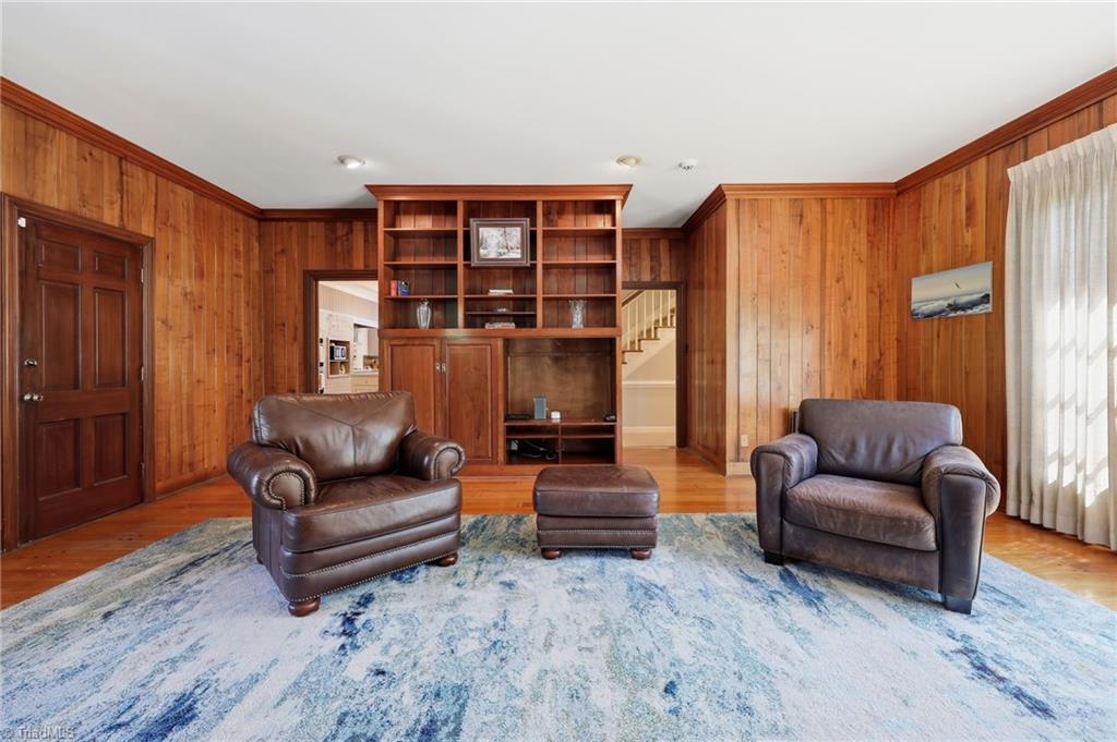 1300 Robinhood Road High Point, NC 27262 - Photo 20 of 50