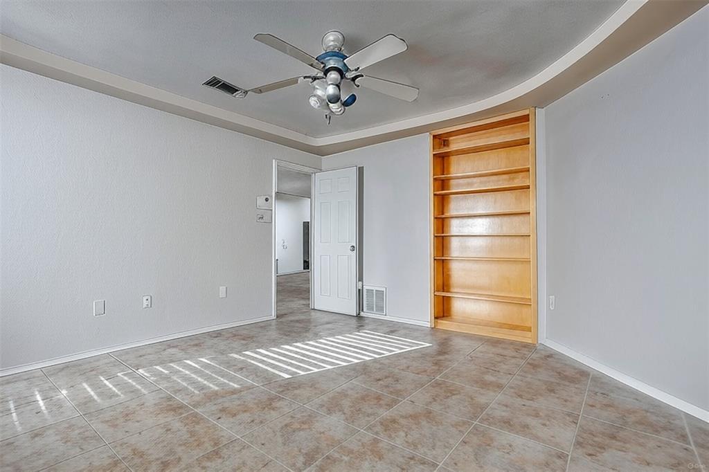 1907 Live Oak Circle Azle, TX 76020 - Photo 12 of 29