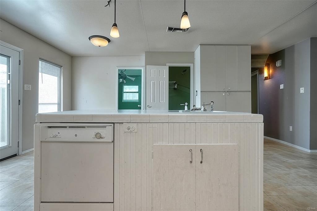 1907 Live Oak Circle Azle, TX 76020 - Photo 9 of 29