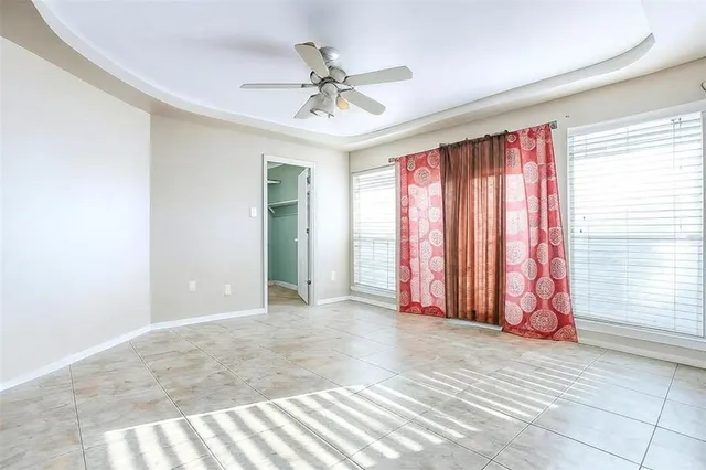 $300,000 | 1907 Live Oak Circle, Azle, TX 76020