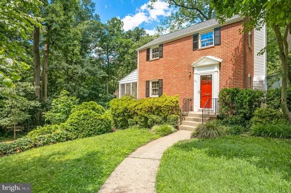 $4,200 | 244 North Columbus Street, Arlington, VA 22203