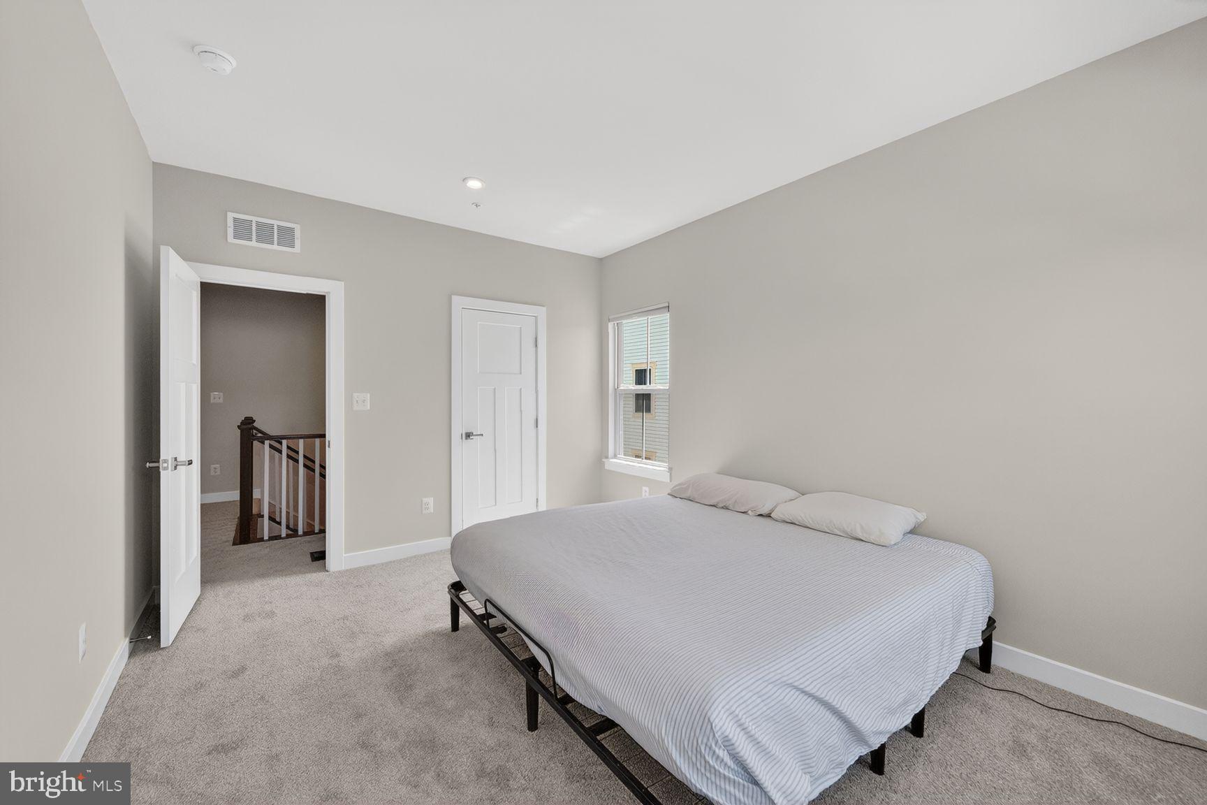 42548 Invergordon Terrace Sterling, VA 20166 - Photo 24 of 30