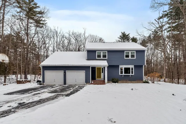 $690,000 | 16 Chestnut Pasture Road, Concord, NH 03301