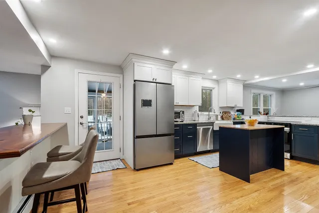 $690,000 | 16 Chestnut Pasture Road, Concord, NH 03301