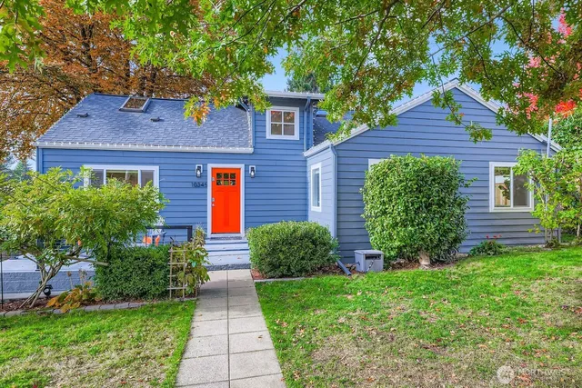 $950,000 | 10345 Ashworth Avenue North, Seattle, WA 98133