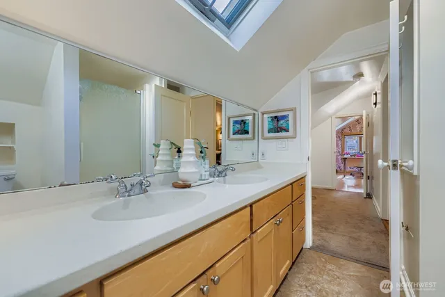 $950,000 | 10345 Ashworth Avenue North, Seattle, WA 98133