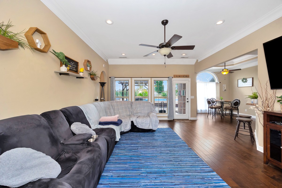 402 Vista Shores Road Rogersville, AL 35652 - Photo 9 of 55 a living room with furniture and a wooden floor