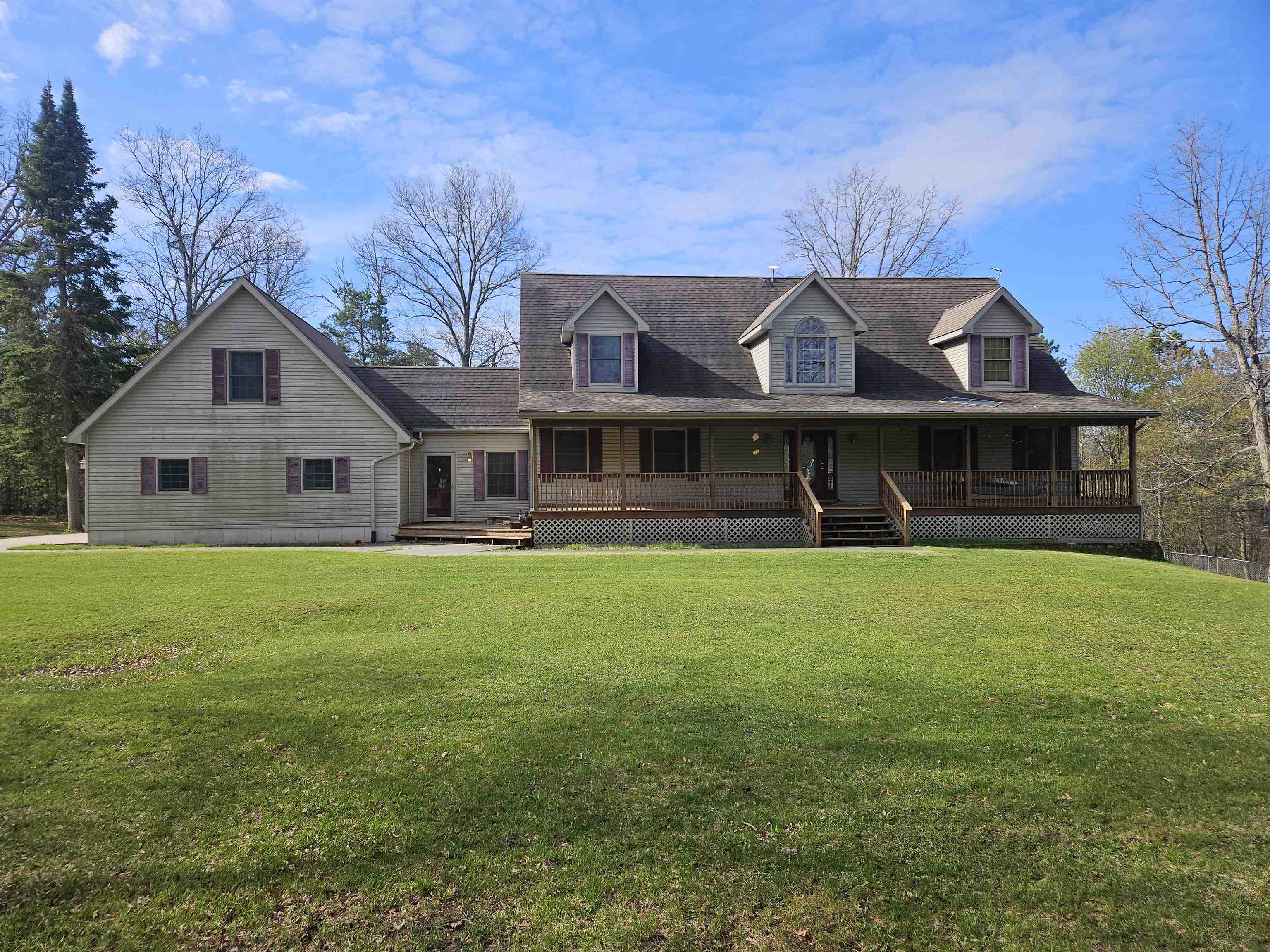 335 Pine Street Harrison, MI 48625 - Photo 1 of 70