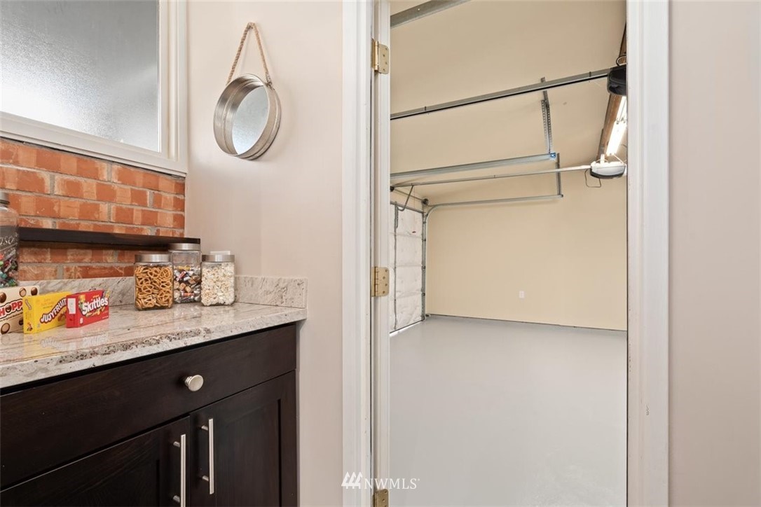 736 14th Way Southwest Edmonds, WA 98020 - Photo 14 of 32 Gallery Image 14