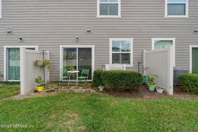 $198,000 | 7821 Merchants Way, Jacksonville, FL 32222