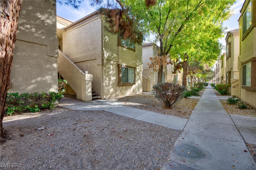 3673 Ian Thomas Street, Unit 102 Las Vegas, NV 89129 - Photo 13 of 15 View of home's community